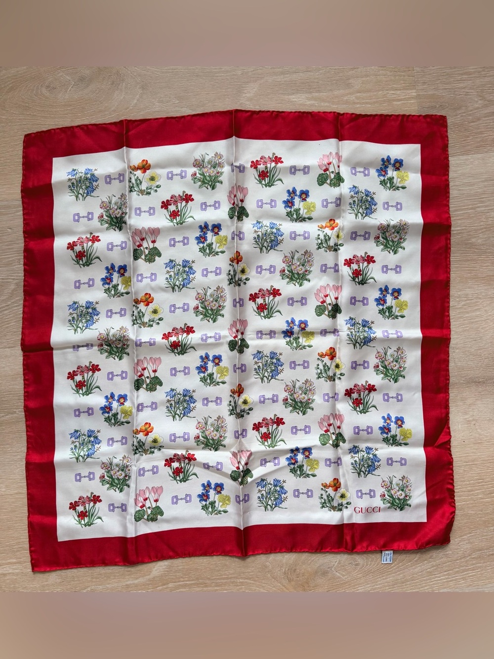 VTG Gucci Flora Silk Scarf Italy Vittorio Accornero Floral Foulard Grace Kelly